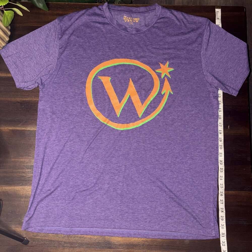 The Wizarding Trunk Harry Potter Exclusive W Logo T-Shirt 2XL Purple Heather